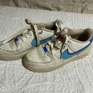 Nike Cream and Blue Athletic Shoes